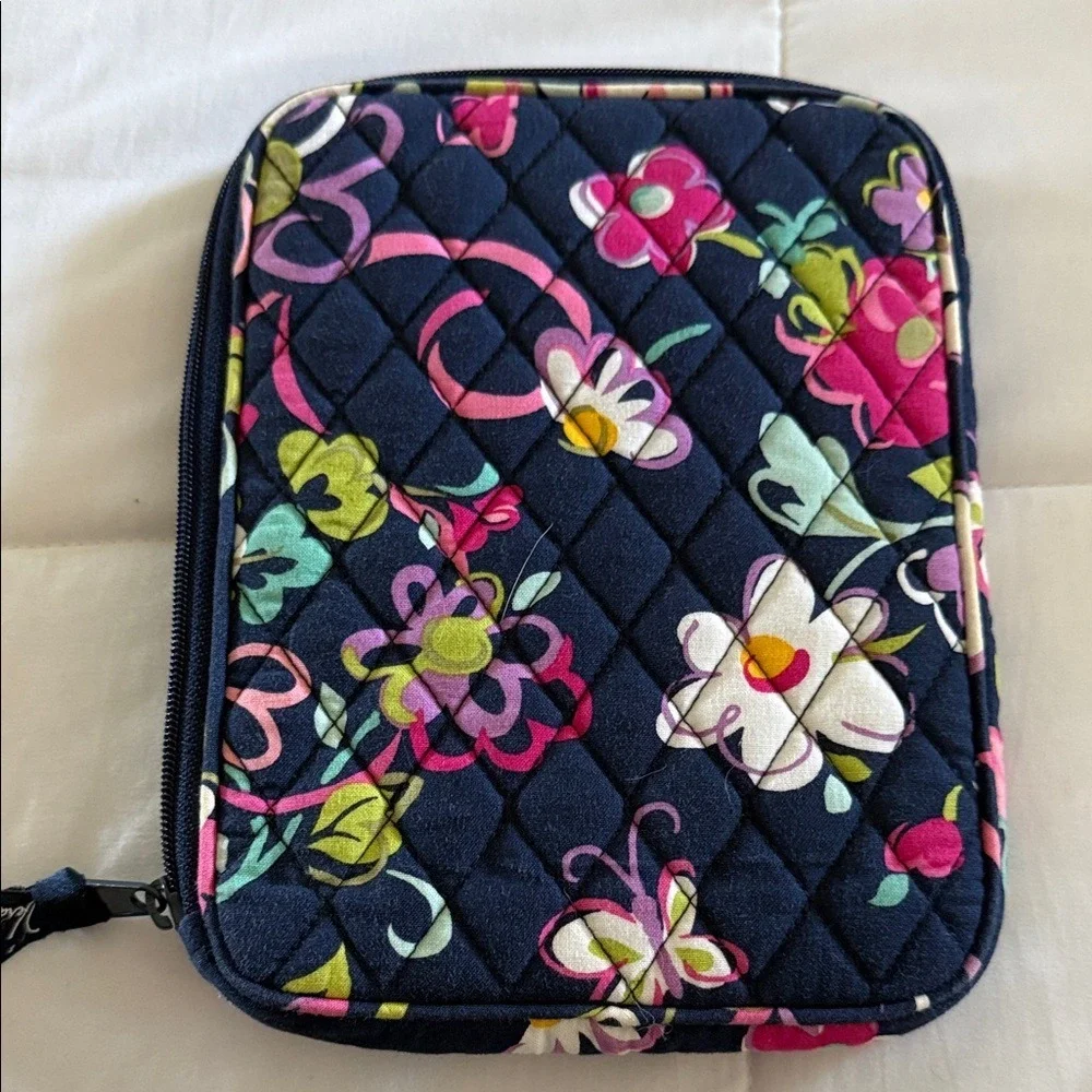 Vera Bradley Ribbons Quilted Tablet E-Reader Sleeve Case Navy Floral 9x7